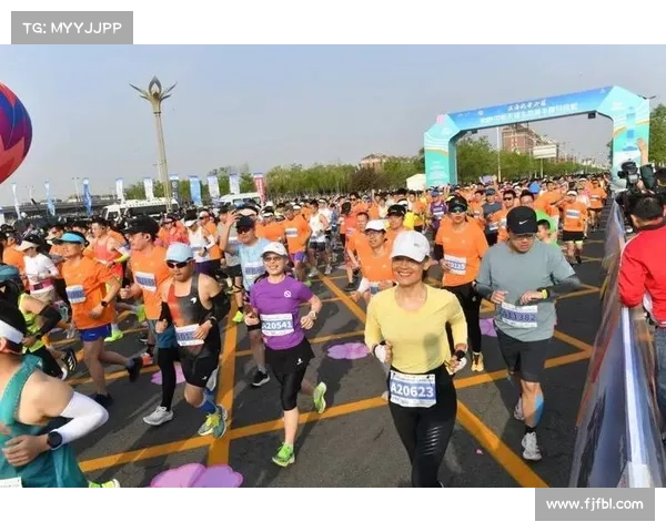 2018佛山国际跑步盛事激情开跑万人共享健康生活新风潮